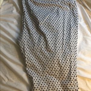 Patterned ankle pants